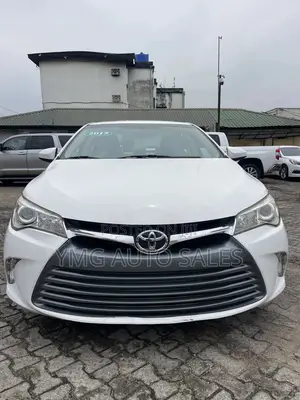 Toyota Camry 2015 White