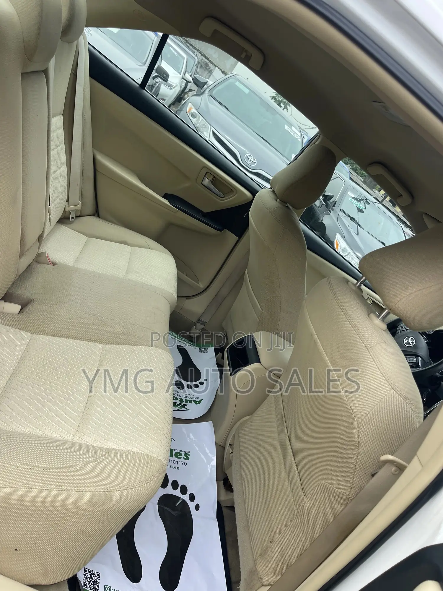 Toyota Camry LE 4dr Sedan (2.5L 4cyl 6A) 2015 White