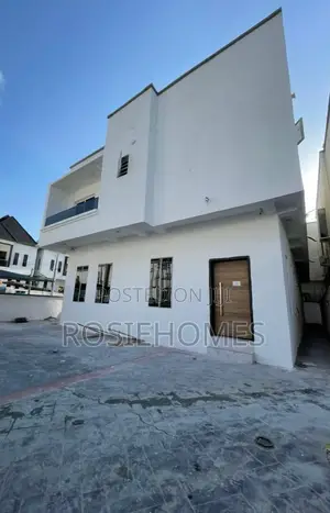 4bdrm Duplex in Light Estate, Ikota for rent