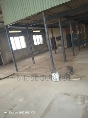 Warehouse to Let