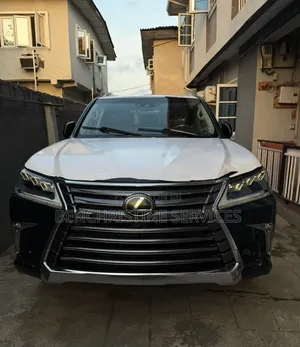 Lexus LX 570 (5 seats) AWD 2021 Black