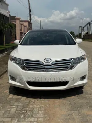 Toyota Venza 2010 White