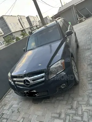 Mercedes-Benz GLK-Class 350 2010 Gray
