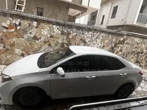Toyota Corolla 2014 White