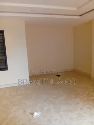 4bdrm Townhouse / Terrace in Dakwo District for rent