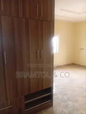 5bdrm Duplex in Sema Estate, Dakwo District for rent