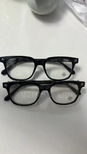Eyeglasses