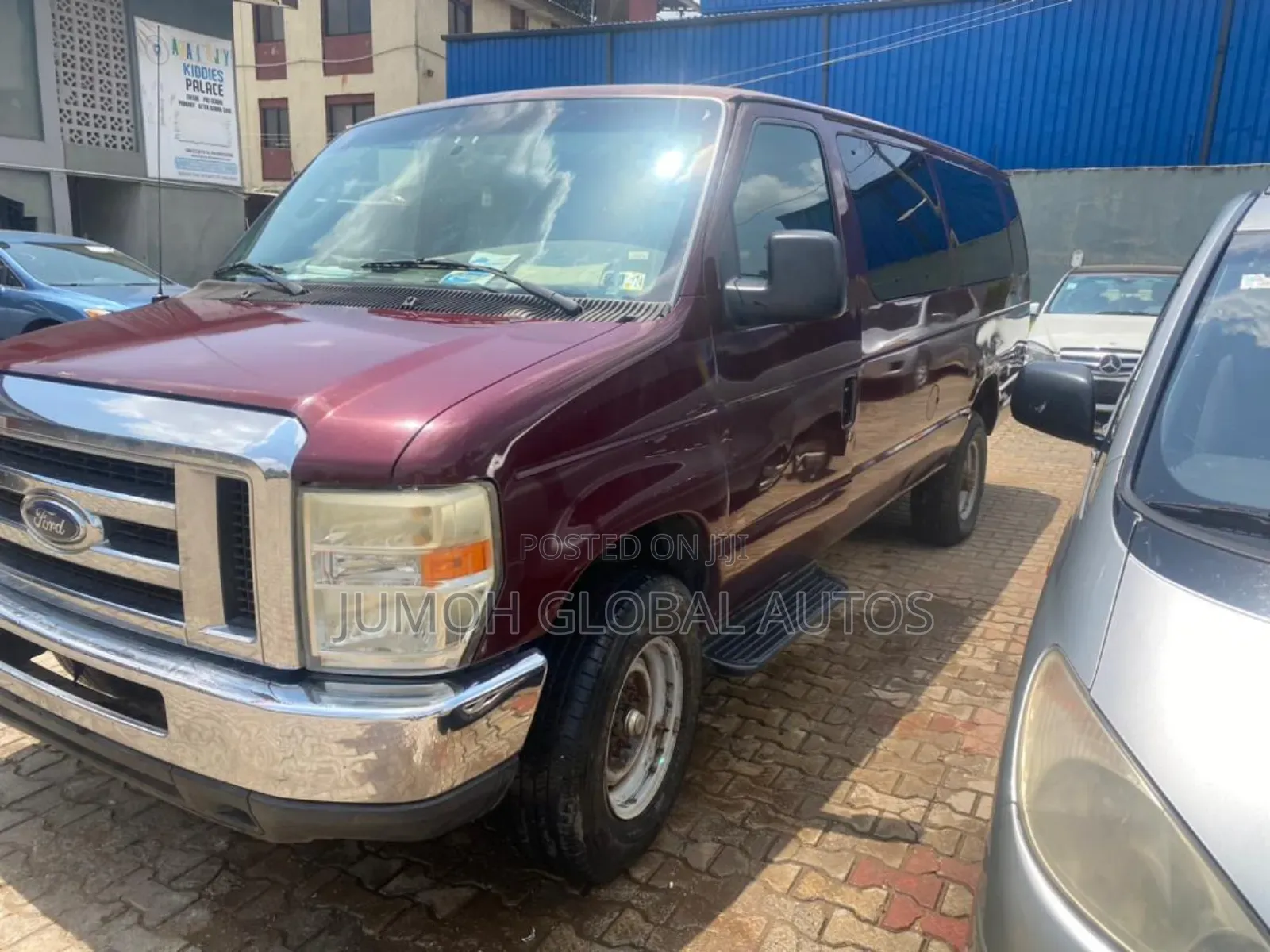 Ford E350 2008 Red