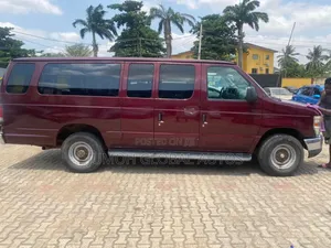 Ford E350 2008 Red