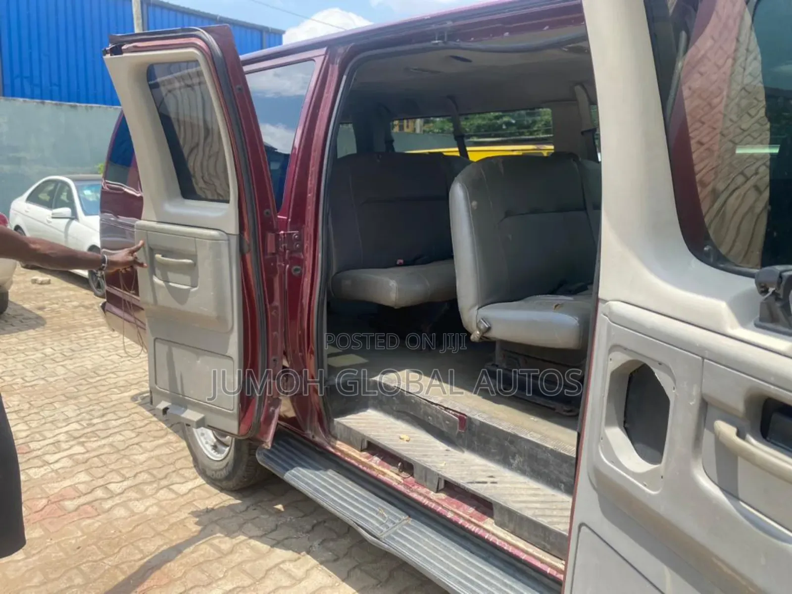 Ford E350 2008 Red