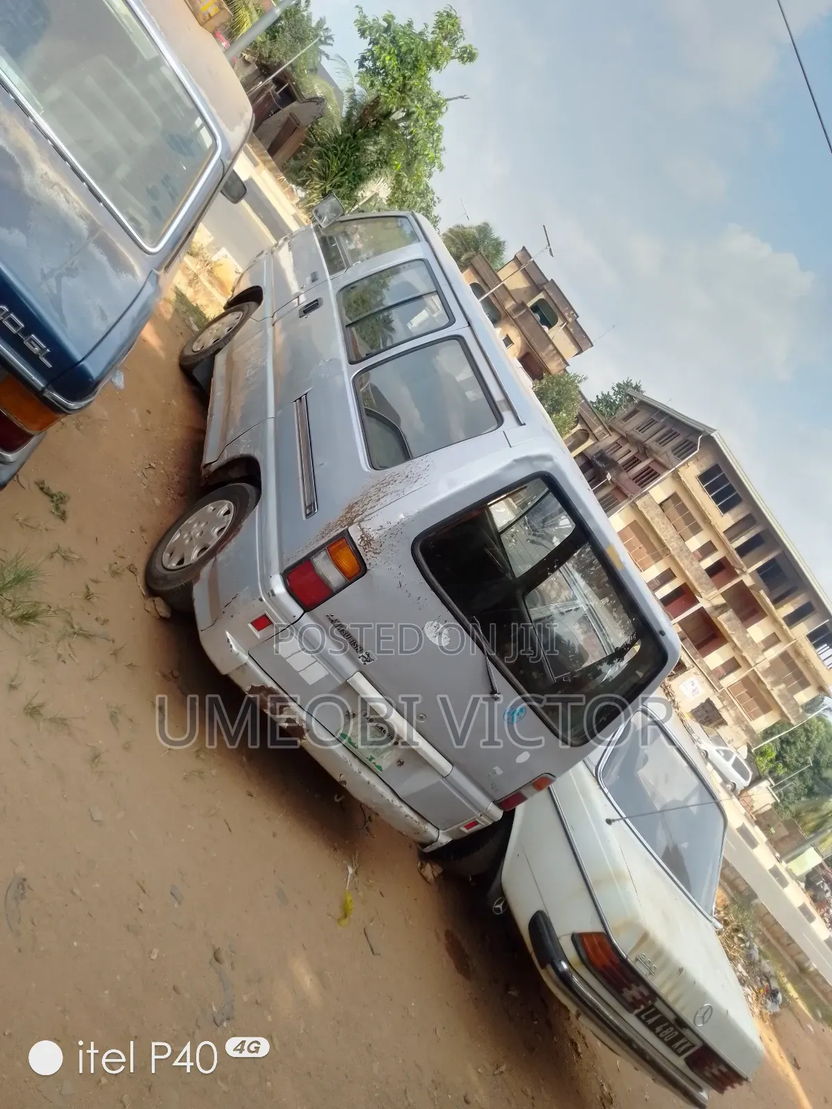 Mitsubishi L300 2002 Silver