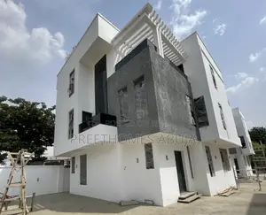 5bdrm Duplex in Life Camp for sale