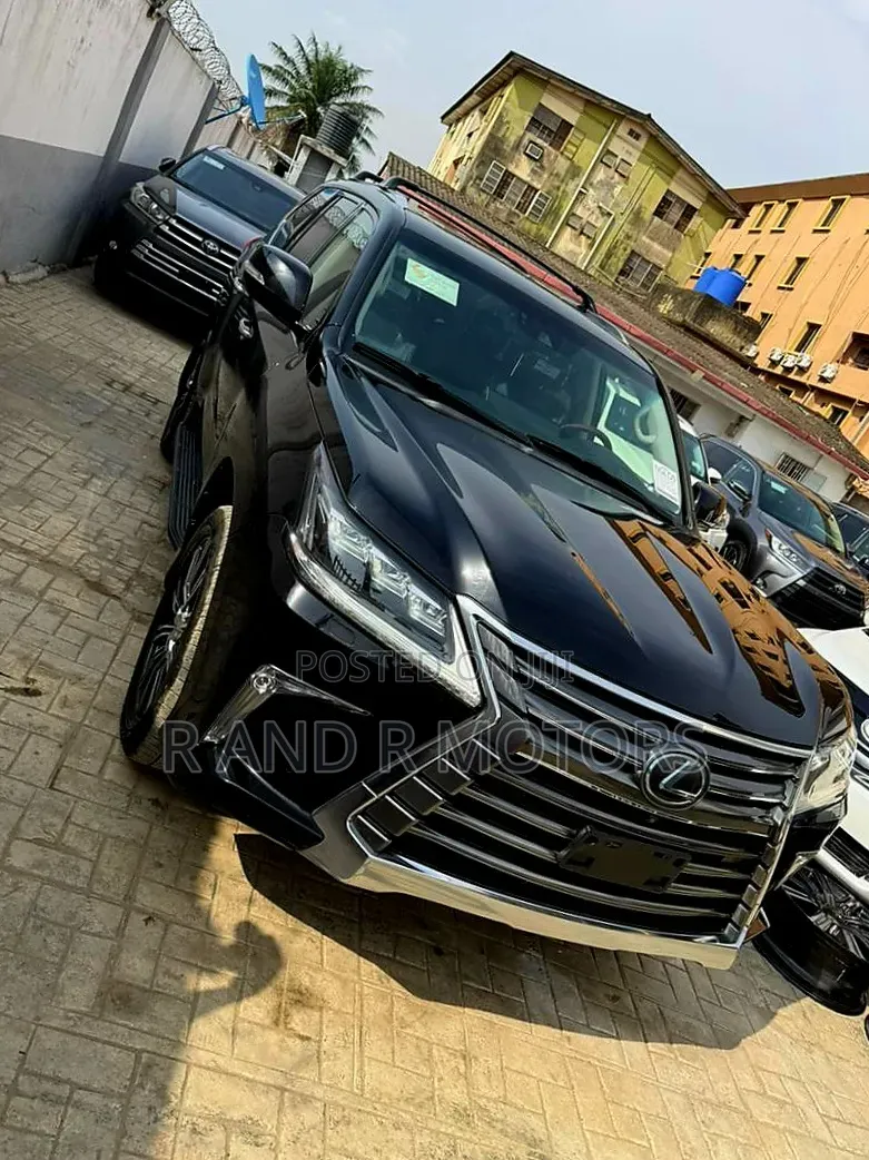 Lexus LX 2017 Black