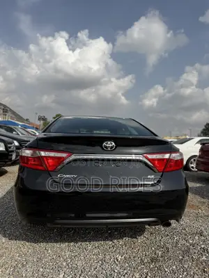 Toyota Camry SE 4dr Sedan (2.5L 4cyl 6A) 2016