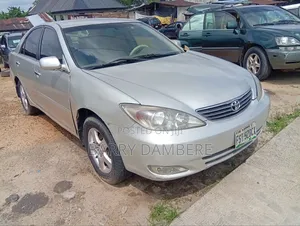 Toyota Camry 2005 Silver