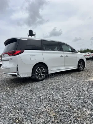 GAC GM8 2022 White