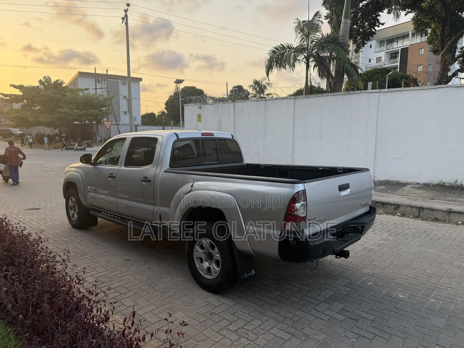 Toyota Tacoma Double Cab V6 Automatic 2010 Silver