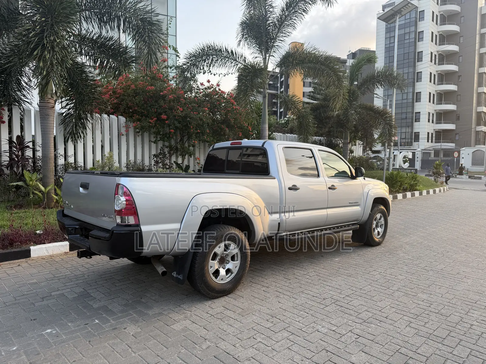 Toyota Tacoma Double Cab V6 Automatic 2010 Silver