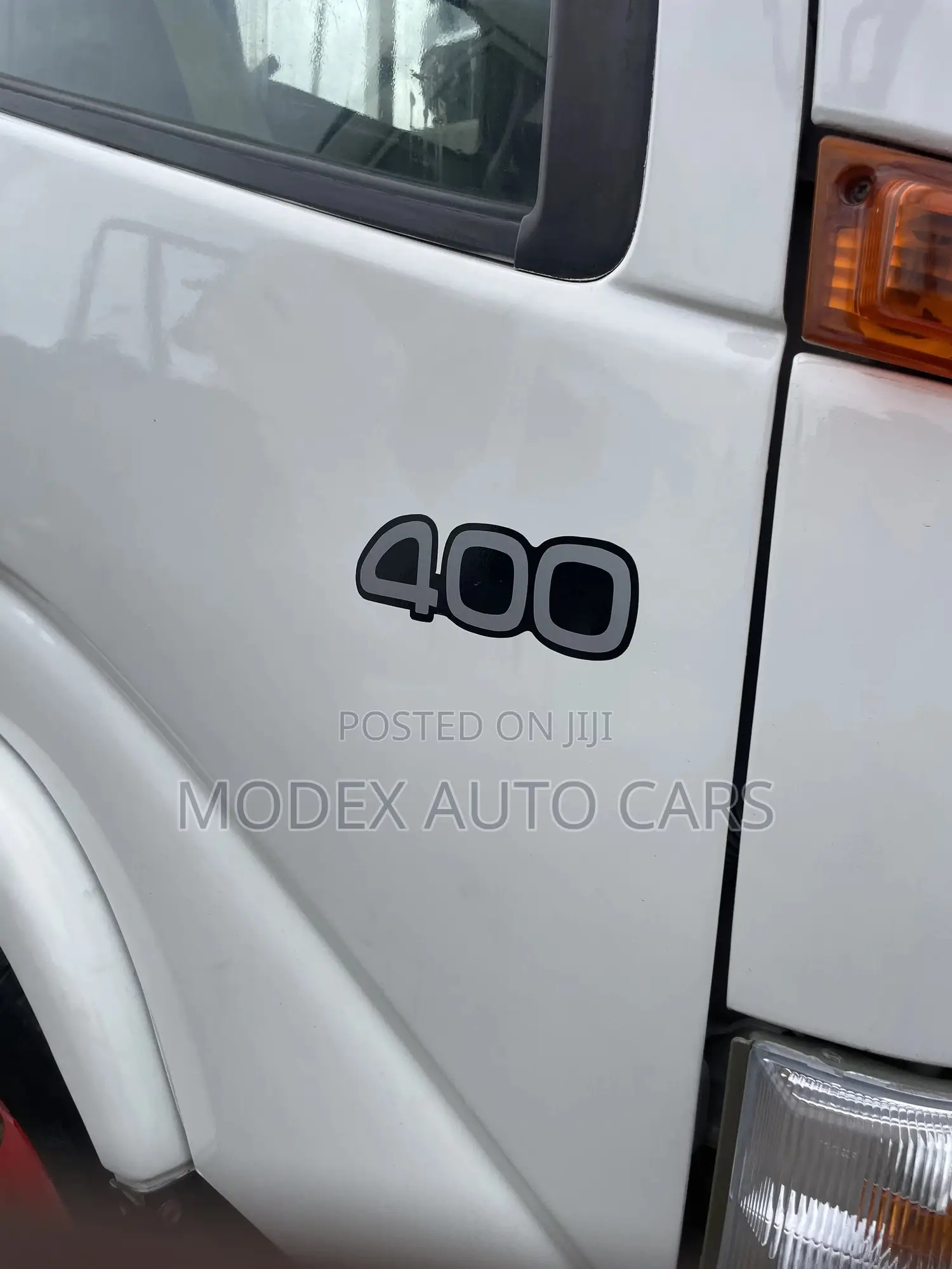 Toyota Dyna 400 2000 White