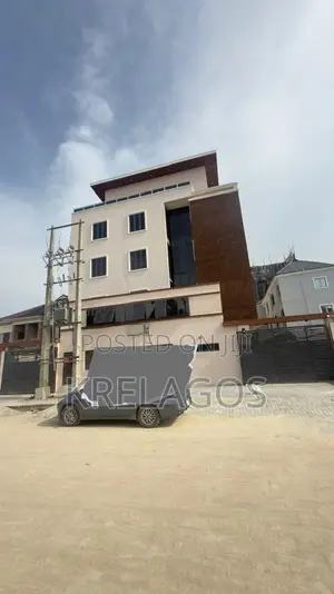 1bdrm Penthouse in Ikate for sale
