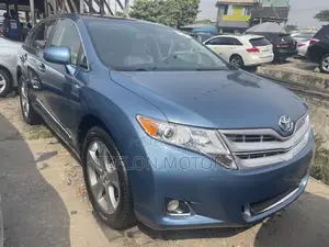 Toyota Venza V6 AWD 2010 Blue