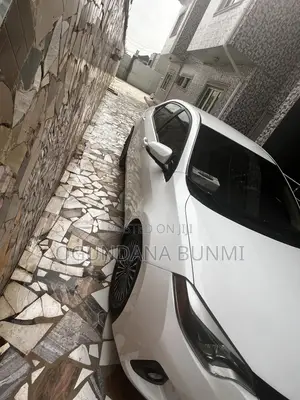 Toyota Corolla 2014 White
