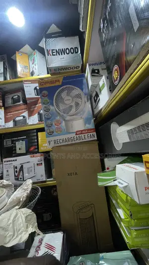 Qasa 9” Table Fan Li-on Battery