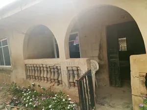 2bdrm Apartment in Ipinsa, Akure for rent