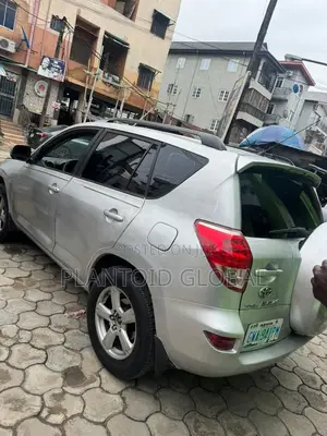 Toyota RAV4 2008 Silver