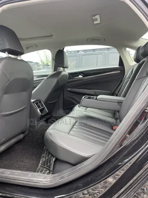 Volkswagen Passat 2022 Black