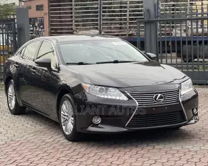 Lexus ES 2015 Brown