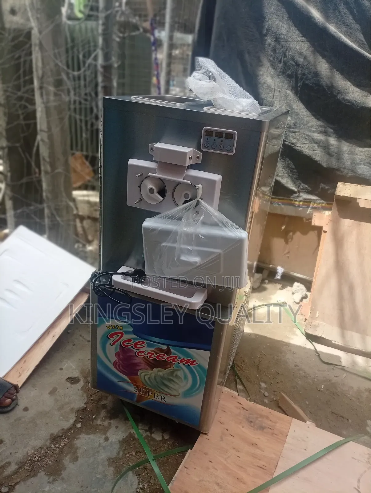 Ice Cream Machine