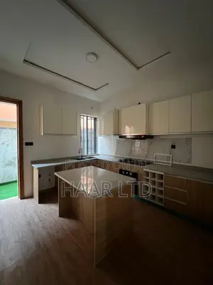 4bdrm Duplex in Ilaje / Lekki for rent