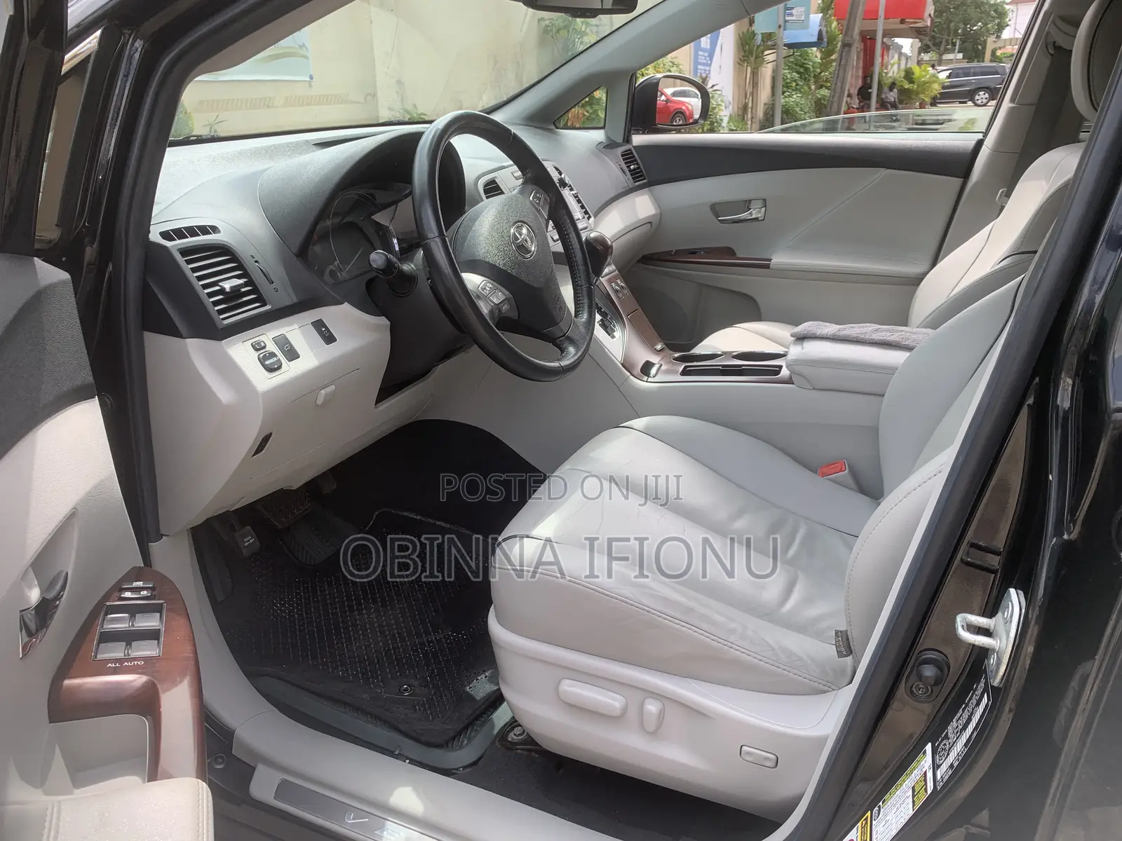 Toyota Venza 2011 Black
