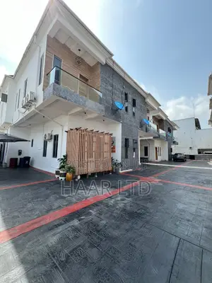 4bdrm Duplex in Lekki Phase 2 for rent