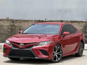 Toyota Camry SE (2.5L 4cyl 8A) 2019 Red