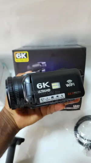 Super Ultra Hd Digital Touchscreen Camcoder(Wifi)(Day N Night Vision)