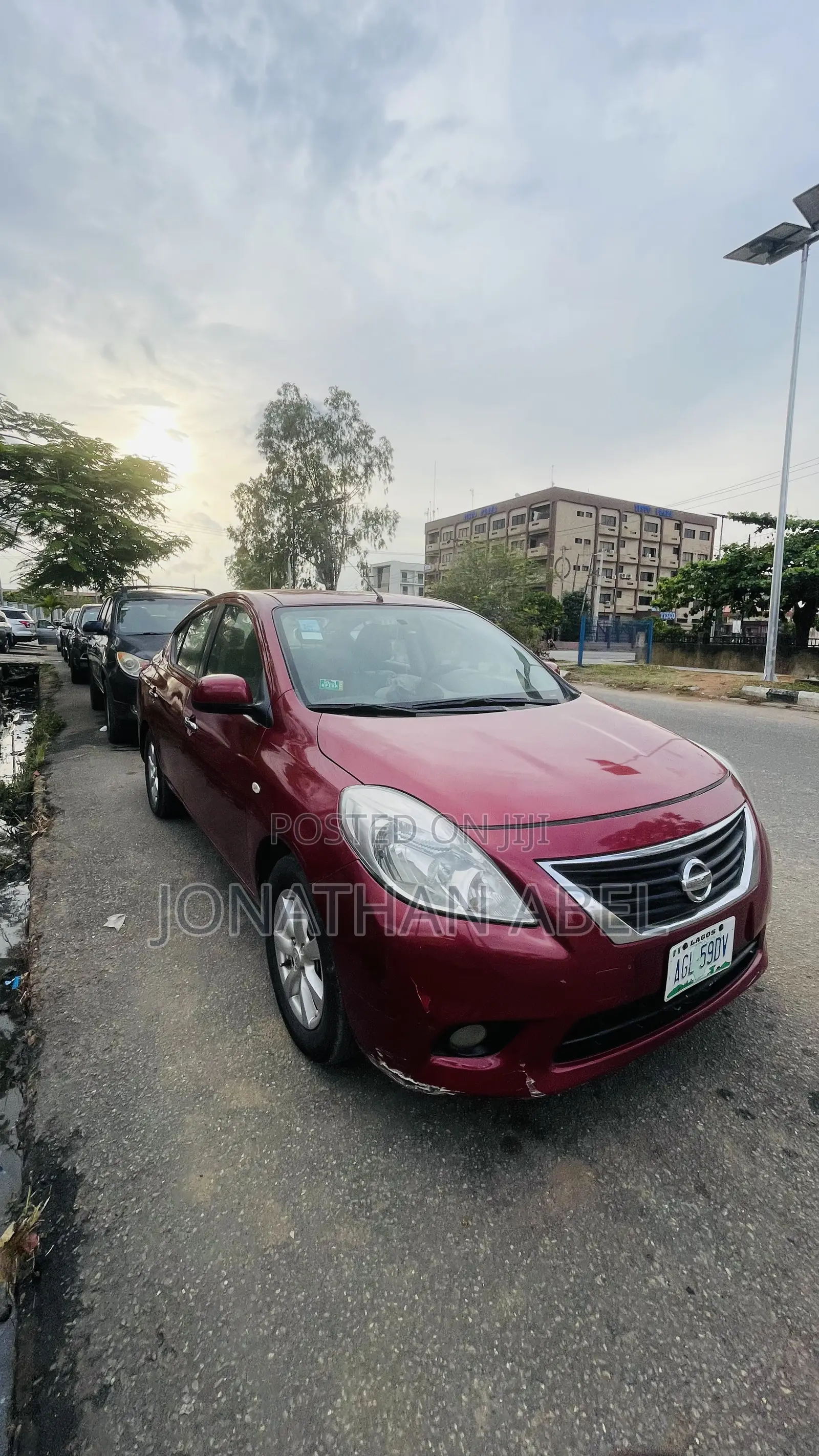 Nissan Almera 2015 Red