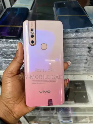 Vivo V15 128 GB
