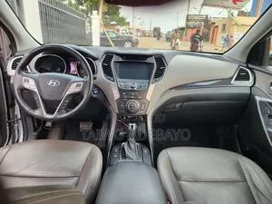 Hyundai Santa Fe Limited 4dr SUV (3.3L 6cyl 6A) 2015 Silver