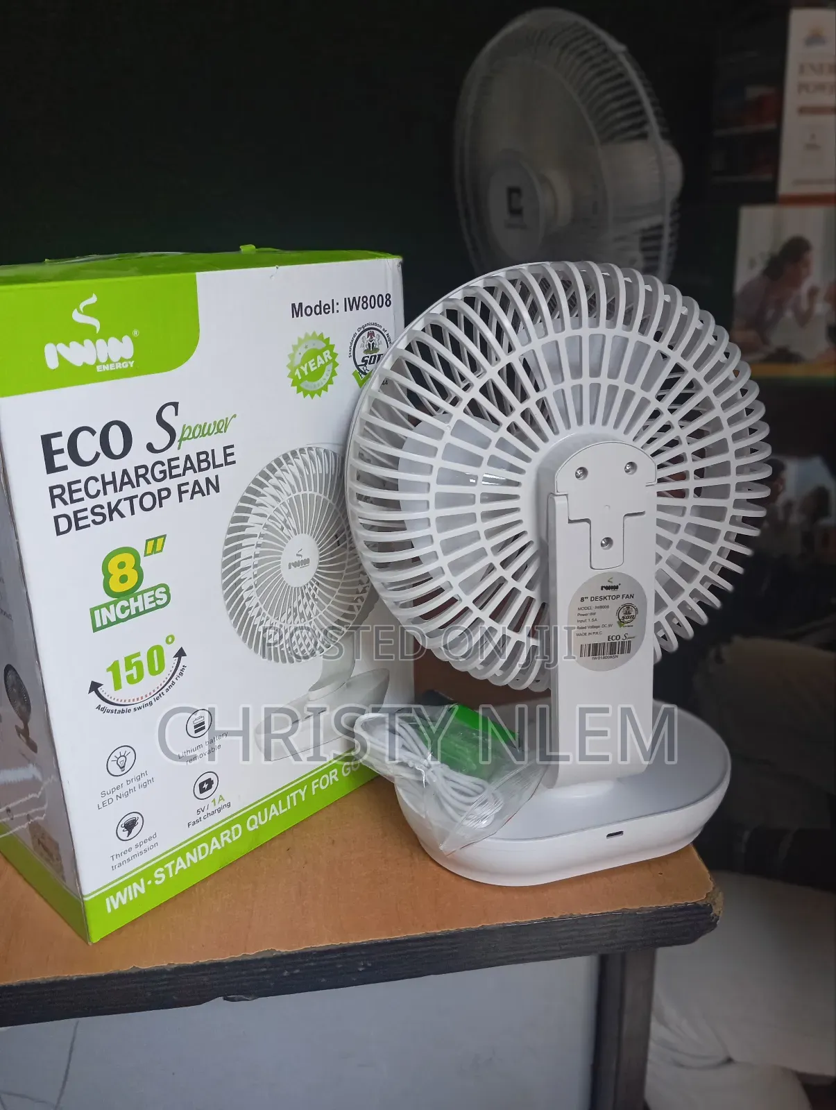 8" Iwin Rechargeable Table Fan