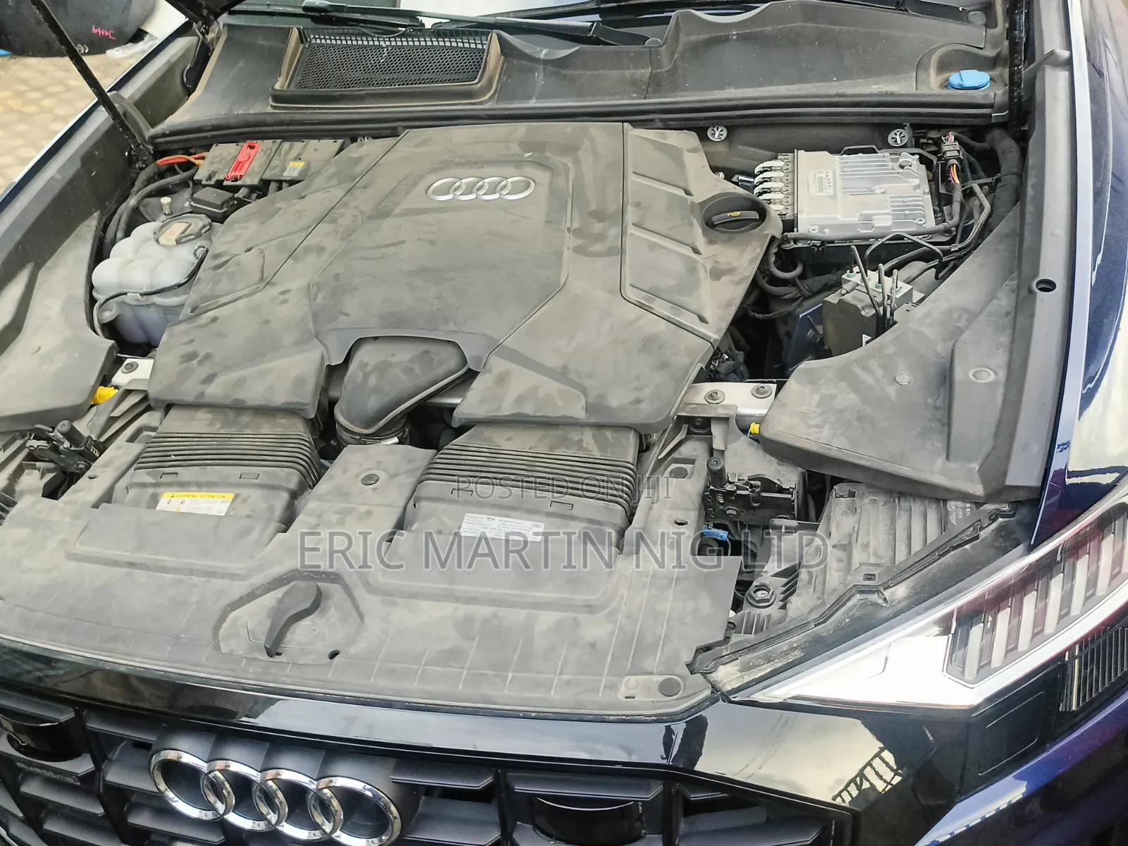 Audi Q8 2021 Blue