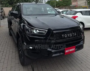Toyota Hilux 2024 Black