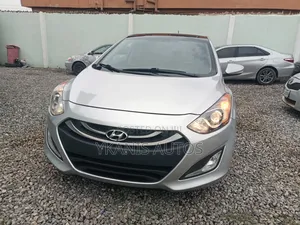 Hyundai Elantra GS Coupe FWD (1.8L 4cyl 6A) 2013 Silver