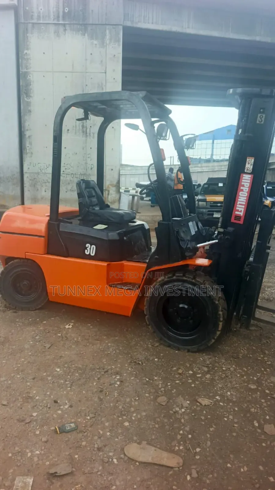 Clean 3tons Nippon Forklift