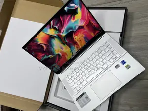 Laptop HP Envy 16 Gaming 16-h1023dx 16GB Intel Core i7 SSD 1T