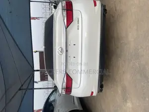 Lexus ES 2015 White