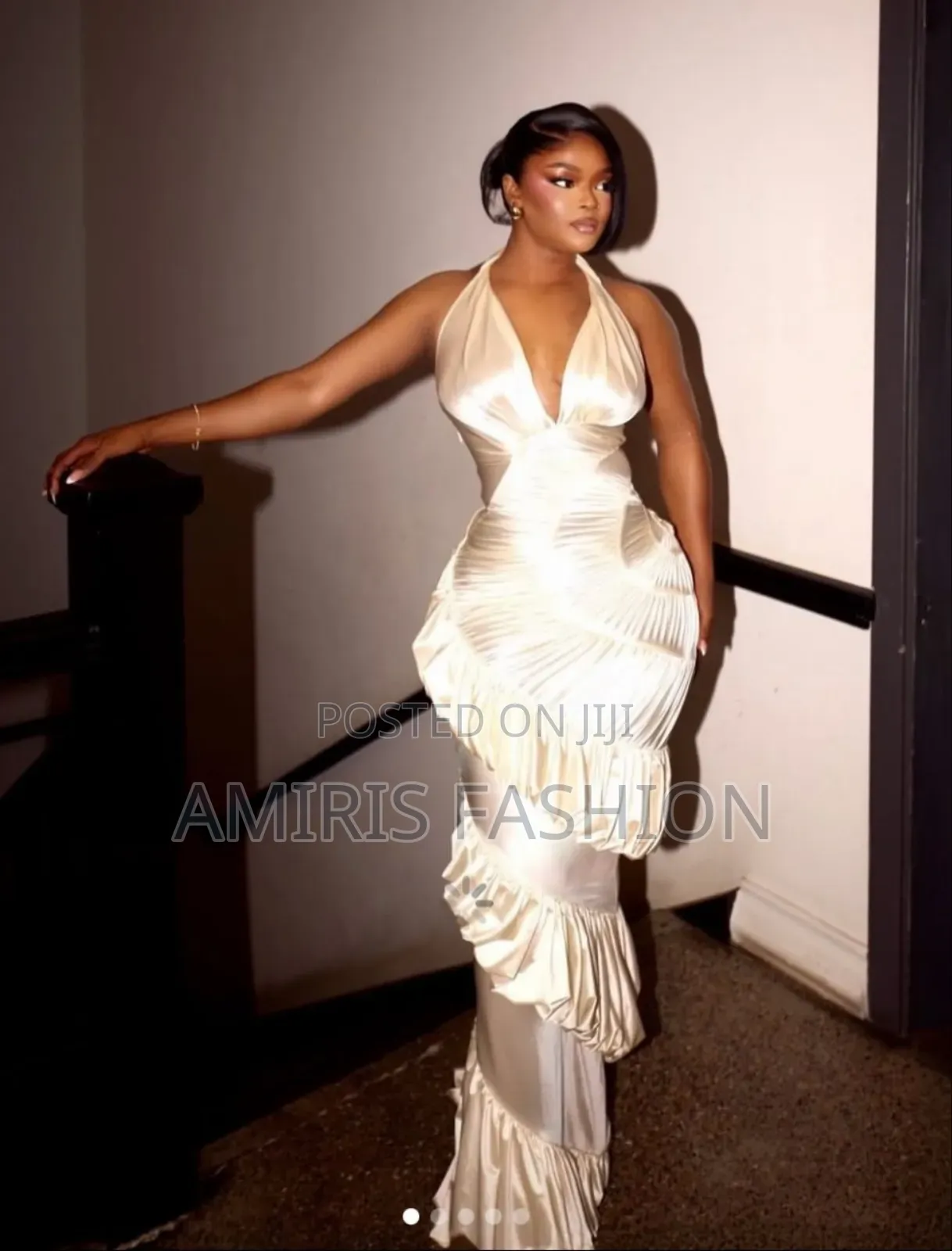 Beautiful Handless Shen Gown