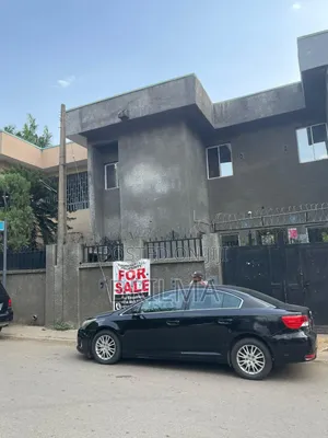 5bdrm Duplex in Wuse 2 for sale
