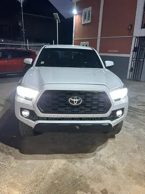Toyota Tacoma TRD Off Road 2017 White